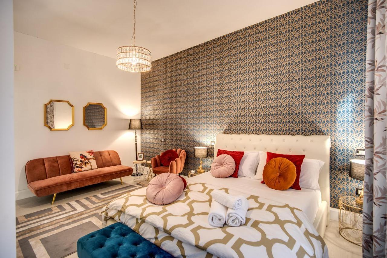 Aweshomeitaly - White Mirrors Apartment Pise Extérieur photo