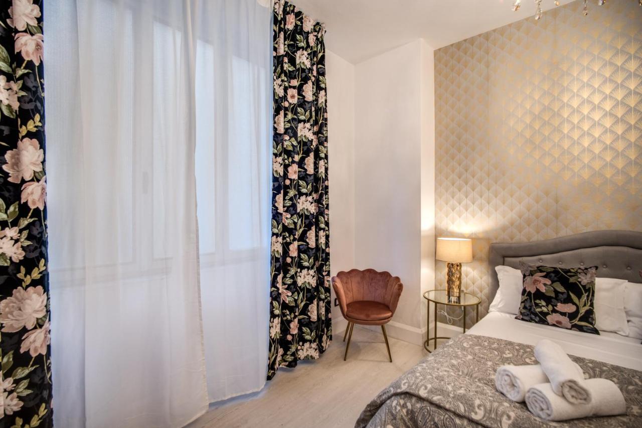 Aweshomeitaly - White Mirrors Apartment Pise Extérieur photo