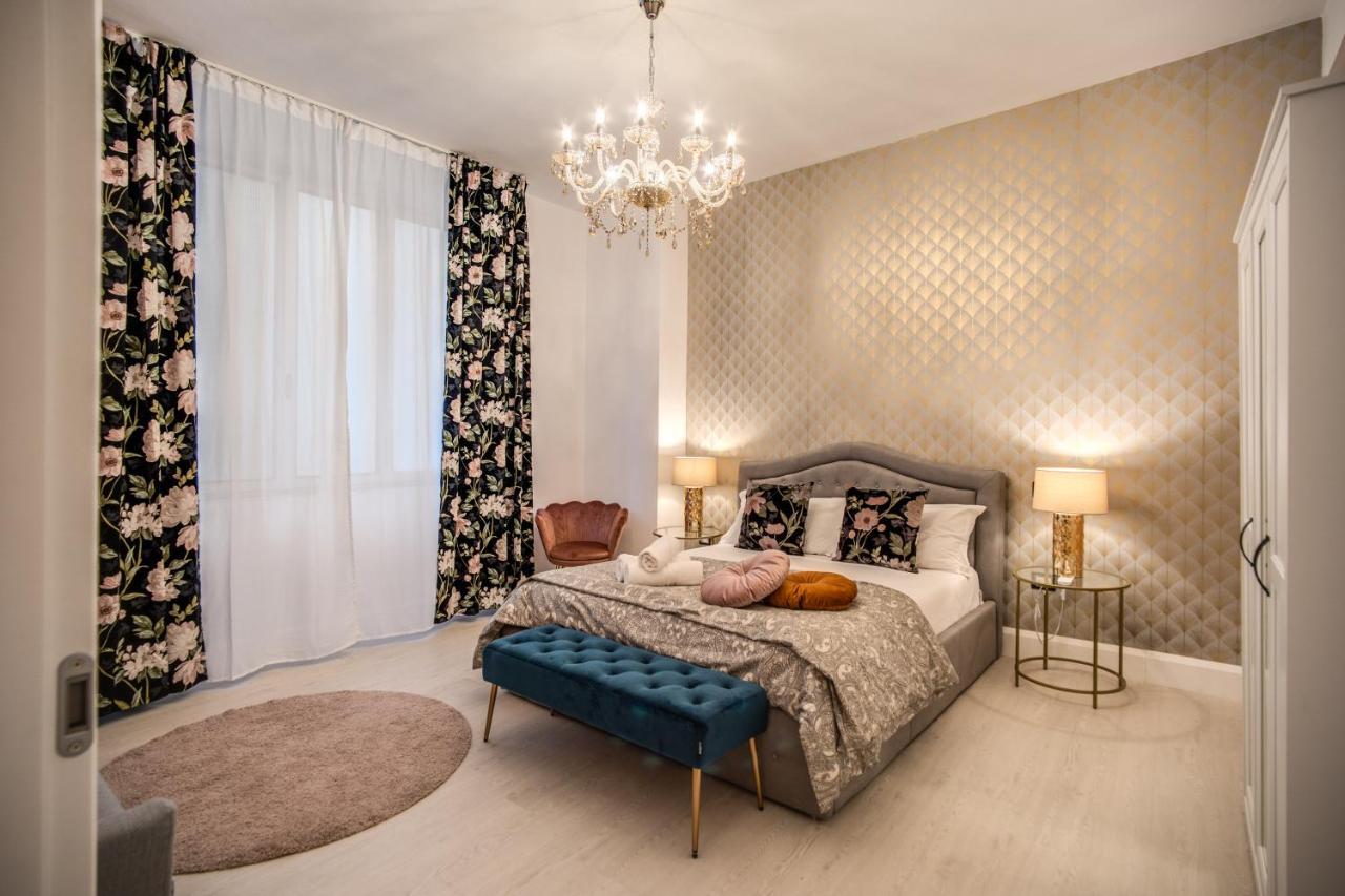 Aweshomeitaly - White Mirrors Apartment Pise Extérieur photo
