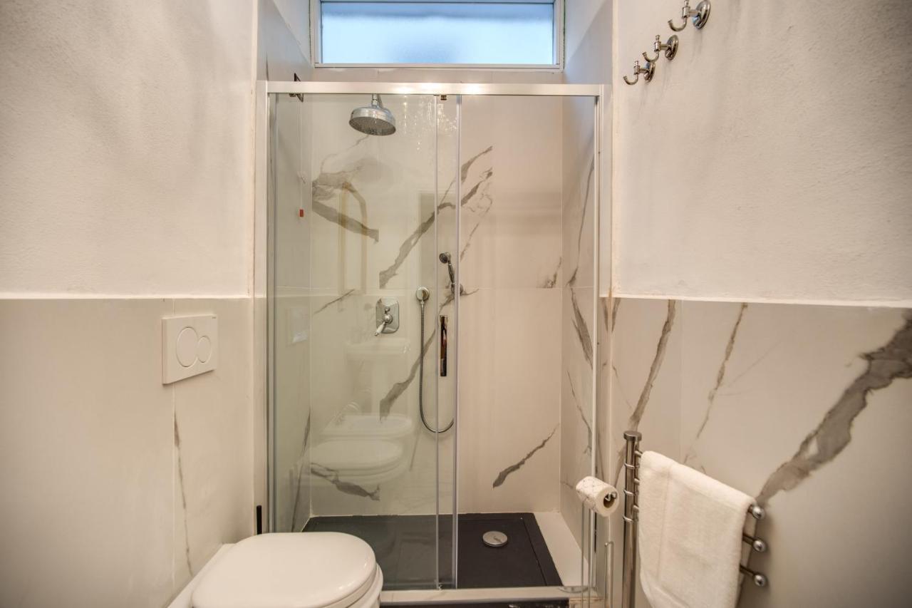 Aweshomeitaly - White Mirrors Apartment Pise Extérieur photo